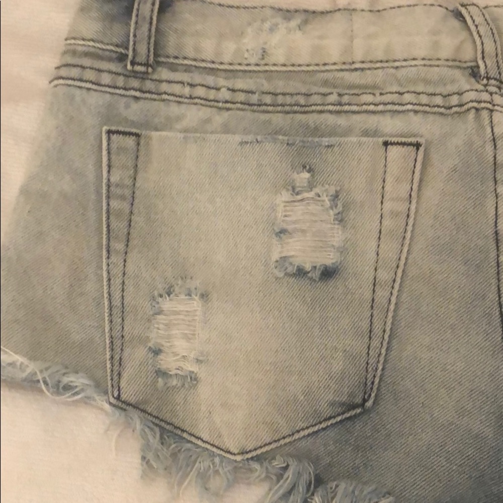 Denim shorts - Picture 6 of 8